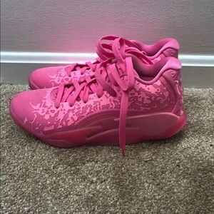 Pink jordan zion basketball